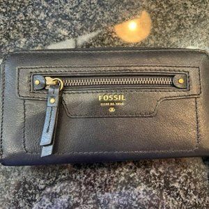 Brand New Fossil Wallet in Black